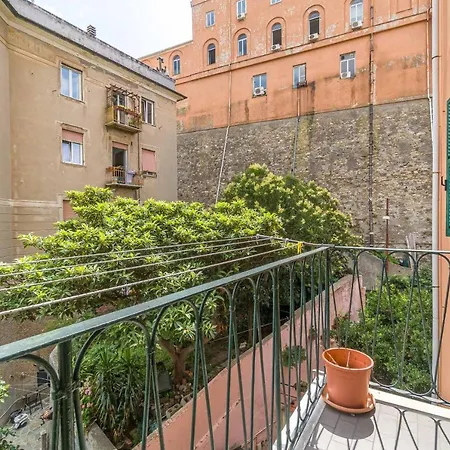 Apartment Oregina Cozy - W/ Balcony