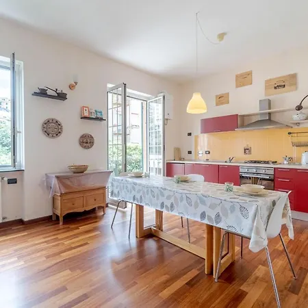 Oregina Cozy - W/ Balcony Apartment