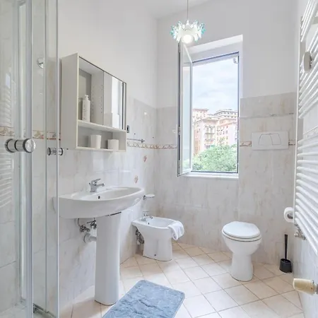 Oregina Cozy - W/ Balcony * Genoa