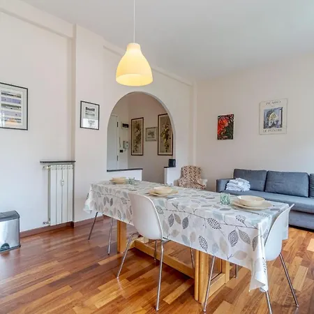Oregina Cozy - W/ Balcony Apartment Genoa
